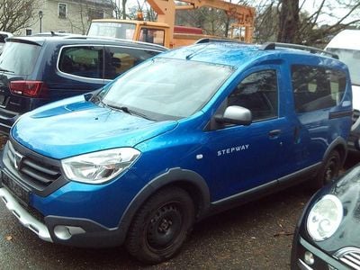 Gebraucht Dacia Dokker Stepway 116 PS (85 kW) 2015 Blau Van / Kleinbus