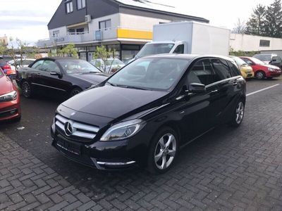 gebraucht Mercedes B180 CDI Edition 1 Navi/Leder/Xenon/17Zoll