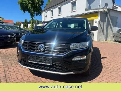 Gebraucht VW T-Roc Style 150 PS (110 kW) 2019 Deep black (metallic) SUV