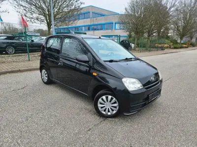 Gebraucht Daihatsu Cuore Plus 58 PS (42 kW) 2006 Schwarz Kleinwagen