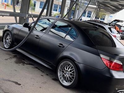 Begagnad BMW 535 350 HK (257 kW) 2005 Svart Sedan
