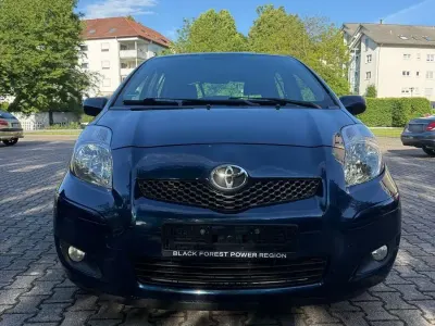Gebraucht Toyota Yaris Cool 90 PS (66 kW) 2009 Blau Kleinwagen