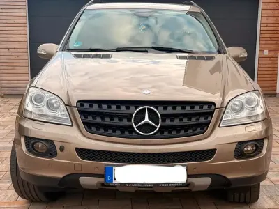 Gebraucht Mercedes ML320 224 PS (164 kW) 2008 Gelb SUV