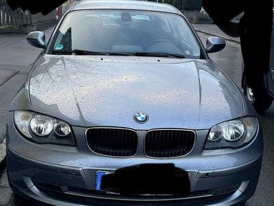 Second-hand BMW 118 143 CP (105 kW) 2009 Argintiu Hatchback