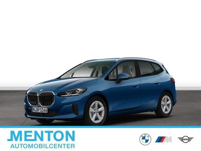 Blau Gebraucht 2024 BMW 220 Active Tourer Van / Kleinbus | 33.494 € (Fairer Preis)