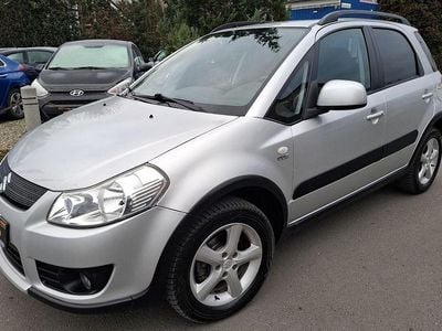 Silber Gebraucht 2007 Suzuki SX4 Club SUV | 5.850 € (Teuer)