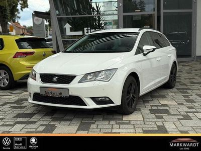 Weiß Gebraucht 2015 Seat Leon ST Style Kombi | 10.949 € (Etwas zu teuer)