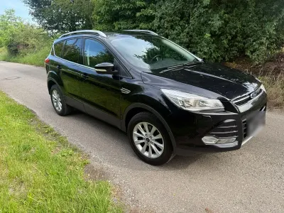 Gebraucht Ford Kuga 150 PS (110 kW) 2015 Schwarz SUV