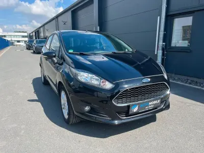 Gebraucht Ford Fiesta Trend 82 PS (60 kW) 2017 Schwarz Kleinwagen