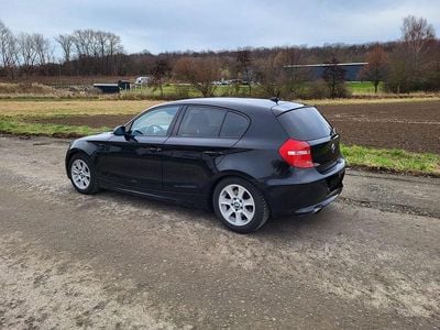 Schwarz Gebraucht 2009 BMW 118 Advantage Kleinwagen | 4.490 € (Fairer Preis)