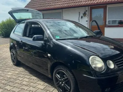 Gebraucht VW Polo 75 PS (55 kW) 2002 Schwarz Kleinwagen