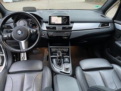 Gebraucht BMW 220 Gran Tourer M Sport 190 PS (139 kW) 2020 Weiß Van / Kleinbus