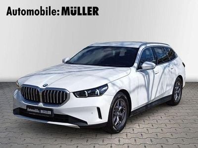Gebraucht BMW 520 Sport Line 197 PS (144 kW) 2025 Alpinweiss iii Kombi