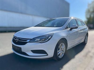 Usata Opel Astra Edition 110 CV (80 kW) 2018 Bianco Station wagon