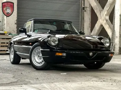 Gebraucht Alfa Romeo Spider 126 PS (92 kW) 1992 Schwarz Cabrio