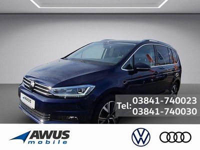 Blau Gebraucht 2024 VW Touran Highline Van / Kleinbus | 39.990 € (Teuer)