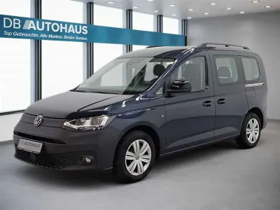 Usado VW Caddy 122 HP (89 kW) 2022 Azul Monovolume