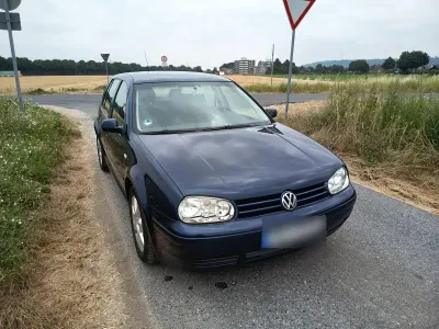 Gebraucht VW Golf IV 75 PS (55 kW) 2003 Blau Kleinwagen