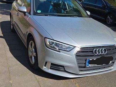 Usata Audi A3 Comfort 116 CV (85 kW) 2018 Argento Berlina