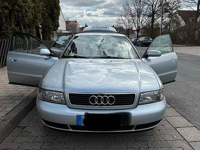 Second-hand Audi A4 165 CP (121 kW) 1998 Argintiu Hatchback