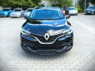 Gebraucht Renault Kadjar LIMITED 131 PS (96 kW) 2017 Schwarz SUV