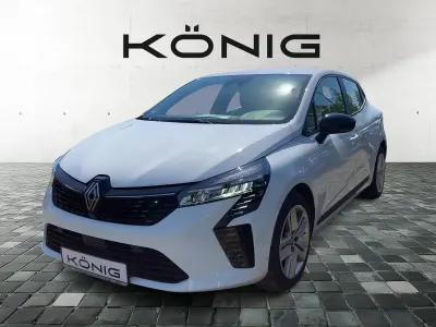 Gebraucht Renault Clio V Evolution 67 PS (49 kW) 2023 Arktis weiß Limousine