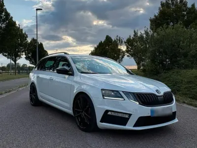 Gebraucht Skoda Octavia RS 245 PS (180 kW) 2019 Weiß Kombi