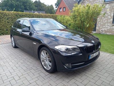 Schwarz Gebraucht 2012 BMW 520 Kombi | 9.800 € (Fairer Preis)