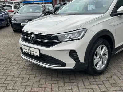 Gebraucht VW Taigo Life 95 PS (69 kW) 2023 Grau SUV