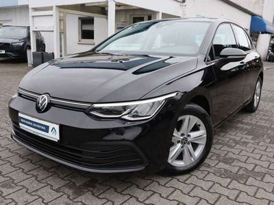 Gebraucht VW Golf VIII Life 116 PS (85 kW) 2022 Deep black pearlescent Limousine