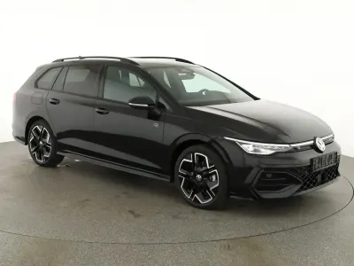 Neu VW Golf VIII R-line 204 PS (150 kW) 2026 Grenadill schwarz metallic Kombi