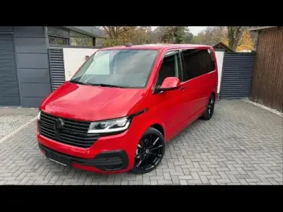 Gebraucht VW Multivan 150 PS (110 kW) 2021 Rot Van / Kleinbus