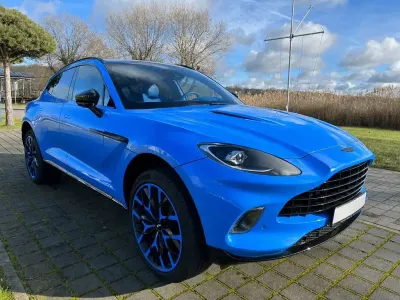 Gebraucht Aston Martin DBX 551 PS (405 kW) 2021 Blau SUV