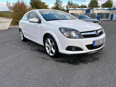 Opel Astra GTC
