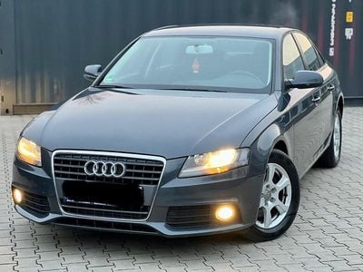 Grau Gebraucht 2009 Audi A4 Attraction Limousine | 5.500 € (Guter Preis)