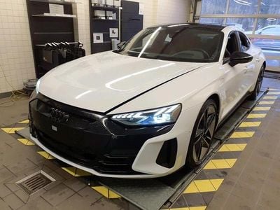 Weiß Gebraucht 2022 Audi e-tron GT quattro Sport Limousine | 69.969 € (Guter Preis)