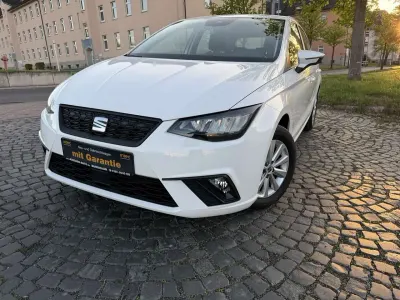 Gebraucht Seat Ibiza Style 95 PS (69 kW) 2022 "candy" weiss Kleinwagen