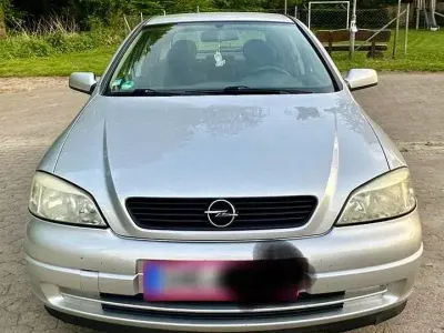 Usata Opel Astra 84 CV (61 kW) 2002 Argento Berlina