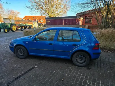 Gebraucht VW Golf IV 90 PS (66 kW) 2000 Blau Limousine