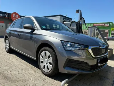 Usata Skoda Scala Active 95 CV (69 kW) 2023 Grigio Utilitaria