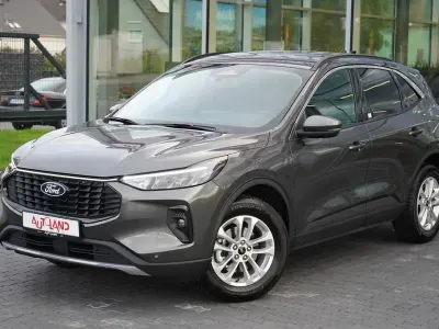 Gebraucht Ford Kuga Titanium 186 PS (136 kW) 2025 Grau SUV