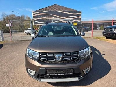 Gebraucht Dacia Sandero Prestige 90 PS (66 kW) 2017 Nerzbraun Limousine