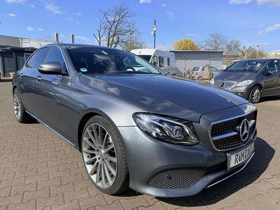 Gebraucht Mercedes E220 Avantgarde 194 PS (142 kW) 2017 Grau (metallic) Limousine