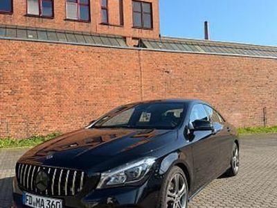 Second-hand Mercedes CLA200 136 CP (100 kW) 2017 Negru Berlinǎ
