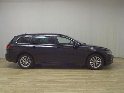 Gebraucht VW Passat Business 150 PS (110 kW) 2022 Schwarz Kombi
