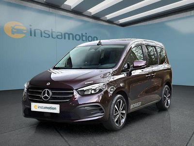 Gebraucht Mercedes T180 116 PS (85 kW) 2025 Rot Van / Kleinbus