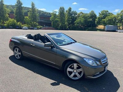 Gebraucht Mercedes E250 Avantgarde 204 PS (150 kW) 2011 Grün Cabrio