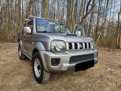 Usado Suzuki Jimny Comfort 84 HP (61 kW) 2017 Prateado SUV