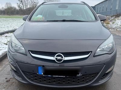 Gebraucht Opel Astra 136 PS (100 kW) 2015 Grau Kombi