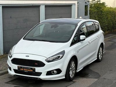 Weiß Gebraucht 2018 Ford S-MAX ST-Line Van / Kleinbus | 12.900 € (Fairer Preis)